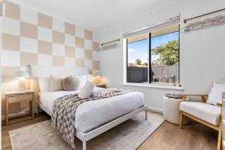 Charming Forrestfield Escape - 6