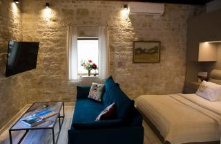 Cozy Stone House Petrino - 8