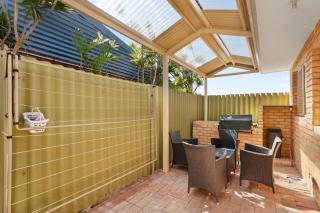 Scarborough Beachside Getaway - Perth - 3