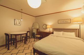 Sinsa station stay - 6