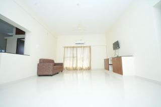 Bhakti Bliss Homestay - New Spacious and luxurious 3BHK with AC, WiFi and Android TV- 5mins From Highway Upto 20 Guests - 4