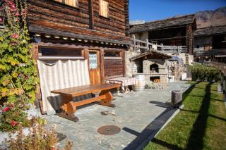 Chalet mayen de charme "Chez le petit Jean" - 2