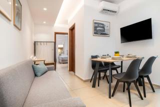 Coastal Bliss - 3 Min to BEACH - Gaia 1 - 7