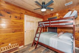 Paradise Mc Partlins Resort Cabin 4 - Phelps - 2