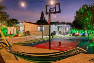 Majestic Lion Villa 11BD HEATED POOL SPA GAMES BBQ - 3