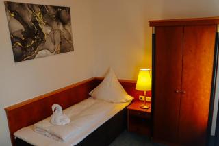 Miros Restaurant Steakhaus Hotel - Langenfeld - 6