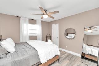 Single story House 70 Amenities Energy Corridor 10 Mins - 5