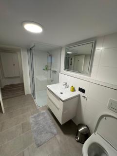 NEU renoviertes Apartment 3 Zimmer 4 Boxspringbetten moderne Küche und vieles mehr - Löhne - 4