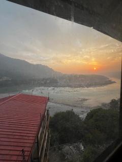 Divine Lookout - Rishīkesh - 0