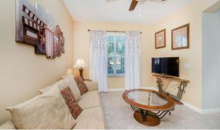 Emerald Island Getaway – Sleeps 13! - 1