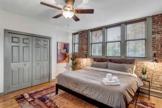 Modern Industrial Townhouses - Jacksonville - 4