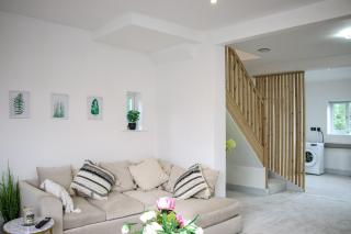 Three Bedroom House by Brookland Stays Serviced Accommodation Short Lets Manchester with Free WiFi - 6