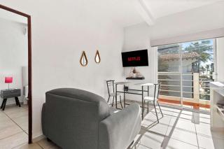 Madison - 99 Steps to Beach in Golden Zone - 5