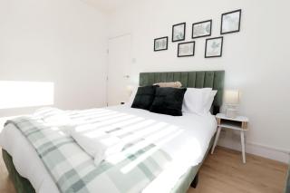 The Central Stay - 5 minute walk to Cardiff Centre, up to 6 people - 8