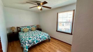 One Particular Cottage - Next to Margaritaville - Fort Myers Beach - 2