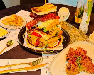 OTAKU Restaurant - 4