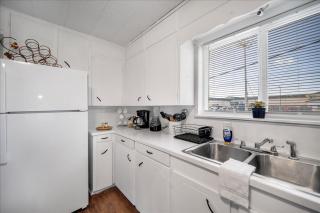 Spacious Home - Heart of New Braunfels - 1-min i35 - New Braunfels - 5