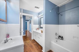 Spacious Home - Heart of New Braunfels - 1-min i35 - New Braunfels - 4