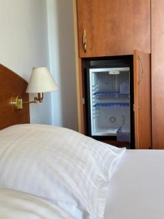 ''ROOM 1 - breakfast included'' - 7