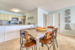 Beach House Condominiums C602 - Beachfront with Pool, WiFi, & Beach Service - 1