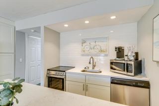 Hilton Head Island Studio with Patio Walk to Beach! - 1