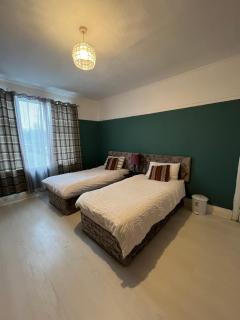 Private Room 2 Near Southmead Hospital - Bristol - 9