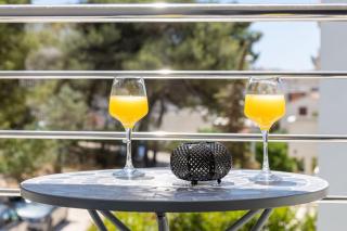 VILLA PALAVRA - Apartments With Amazing Views and Shared Heated Pool - Trogir - 1