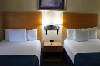 Marco LaGuardia Hotel & Suites - Queens - 7