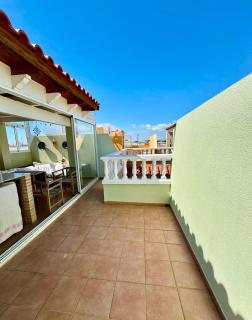 Olivia - Barrio-Mar - 0