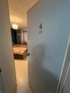 Spacious Room Near Southmead Hospital - Bristol - 4