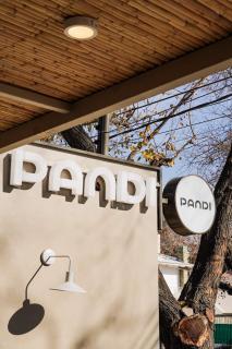 Exclusiva Casa Privada en la mejor zona de Mendoza - Mendoza - 2