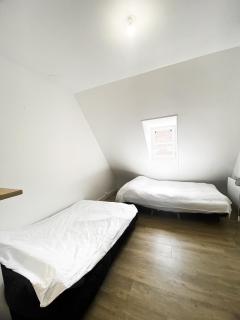 Cute Studio near Arc de Triumph with Eiffeltower view - Neuilly-sur-Seine - 2