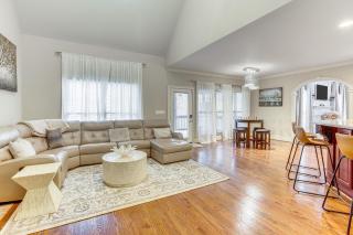 Home Theater and Yard Family Retreat in Bessemer - Bessemer - 2