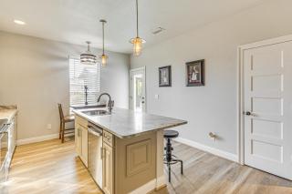 6 Mi to Navarre Beach Home with Large Covered Porch - Navarre - 3