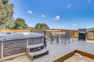 Modern Mtn Home with Sports Court, Near Alto Lake! - 0