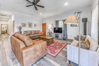 Modern Mtn Home with Sports Court, Near Alto Lake! - Alto - 8