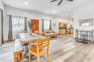 Modern Mtn Home with Sports Court, Near Alto Lake! - Alto - 5