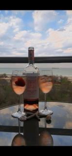 Frontal view by Twin Residence - Mamaia - 0