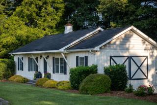 Bed & Breakfast on Tiffany Hill - Mills River - 3