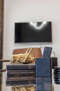 Top-Rated 1BR Near Convention Center & Parking - 1