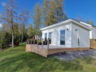 River house - - 9
