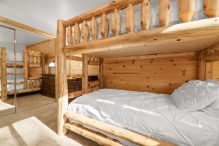 Acorn Cabin - Pool Table, Foosball, Log Cabin, Sleeps 8 - Big Bear Lake - 7