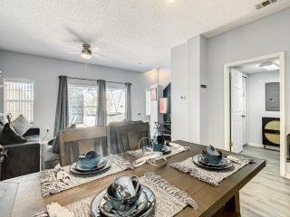 Hogwarts Escape: Magical Retreat Near Disney - 2