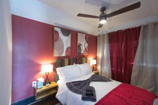 The Navel Nalle - Downtown Bungalow, Patio, Parking - Charlottesville - 4