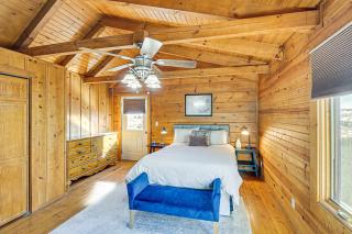 Pine Ridge Cabin on 62 Acres Hot Tub and Views! - Chadron - 1