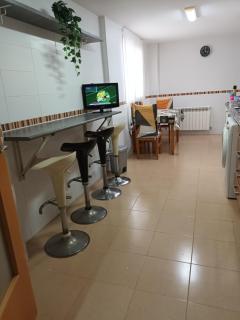 Piso amplio de 3 habitaciones, 2 baños, ascensor y parking - 6