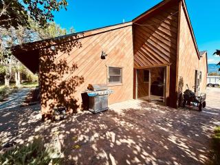 Family Home with Mountain Views! - 1
