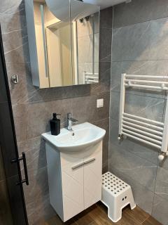 Comfort Airport Metro Suite - 6