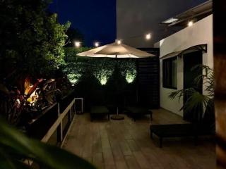 1 BR Apartment with Rooftop Pool Hammocks by Waves Management - 1