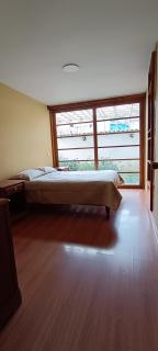 Acogedora Habitación con Baño Privado y Mesa de Comedor - Puno - 5